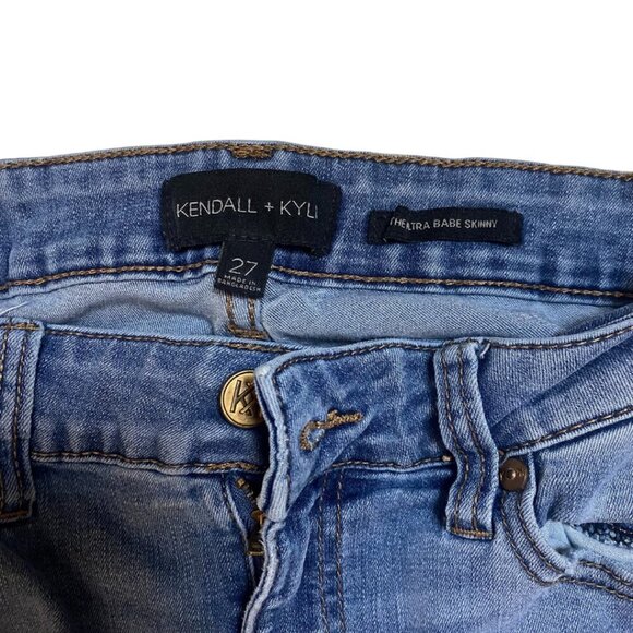 💛Kendall & Kylie Ultra Babe Skinny Jeans with Distressed Ankle Detailing 27 - Picture 4 of 7